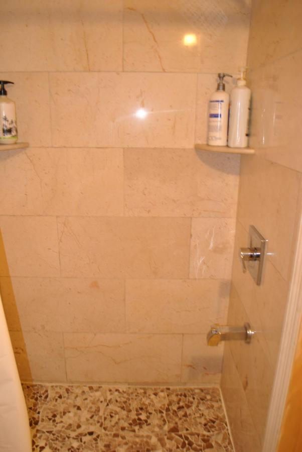 Ewr Airport Multilevel Guest House Room With 2-3 Beds Newark Dış mekan fotoğraf